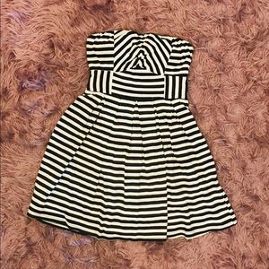 ✏️2 for 10✏️ Strapless Mini Dress